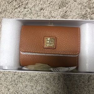 NWT DOONEY AND BOURKE WALLET